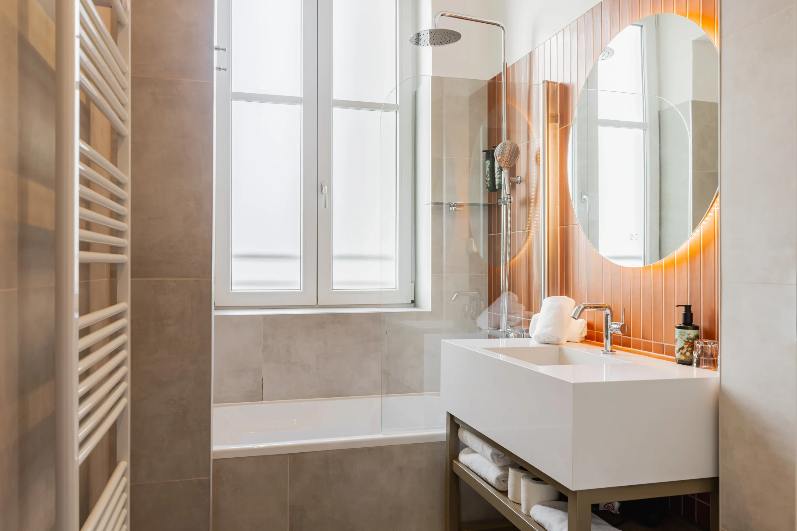 Vienna fortyplusone new hotel family apartment bath