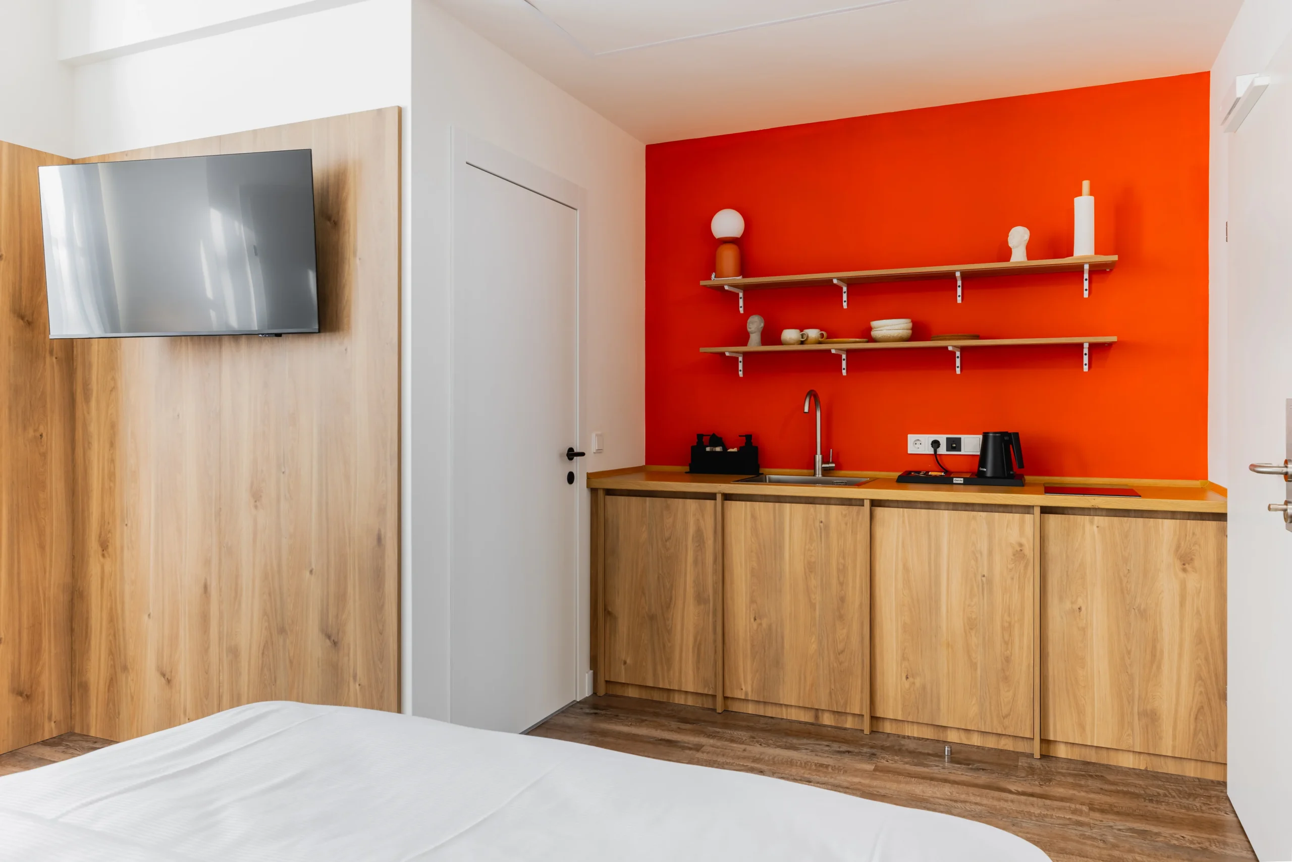 Fortyplusone hotel in Vienna two bedroom family room with kitchen