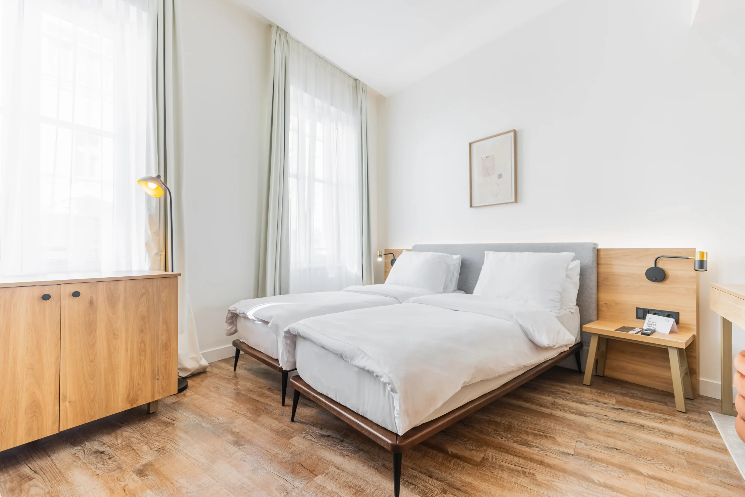 Fortyplusone hotel in Vienna double room twin beds